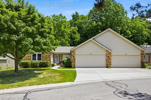 19714 Cardene Way #80, Northville, MI 48167