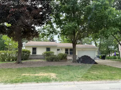 23658 Valley Starr, Novi, MI 48375