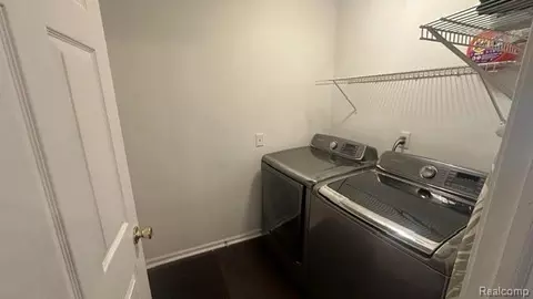 Other - 32400 Gateway Dr #3, Romulus, MI 48174 photo 6 of 9