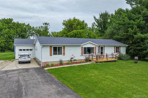 1336 W Hurd Rd, Vienna, MI 48420