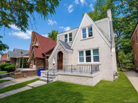 9175 Devonshire Rd, Detroit, MI 48224
