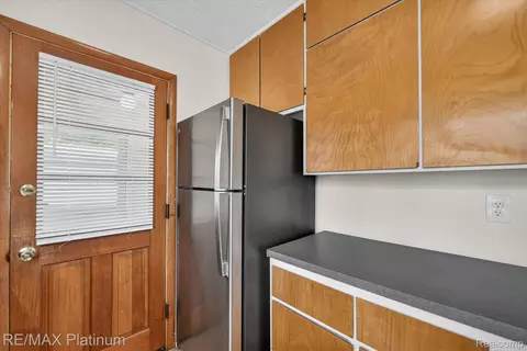 Kitchen - 501 Kaiser Rd, Unadilla, MI 48137 photo 3 of 4