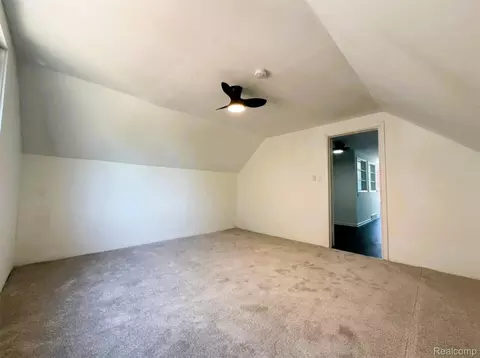 Bedroom - 8573 E Outer Dr, Detroit, MI 48213 photo 6 of 8