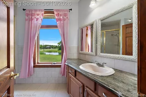 Bath - 2848 E Mill Creek Rd, St. Clair, MI 48079 photo 5 of 7