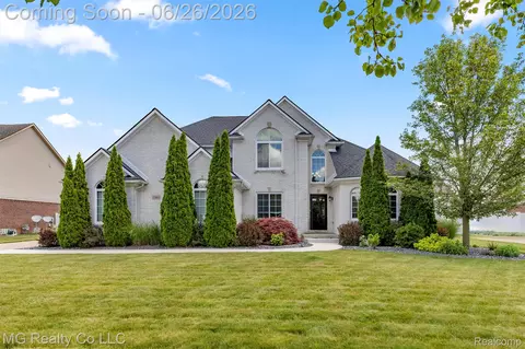 25803 Brookview Blvd, Brownstown, MI 48134