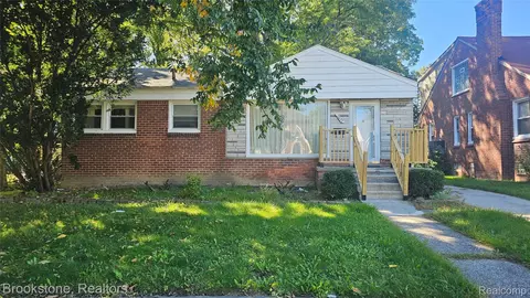 17137 Pierson St, Detroit, MI 48219