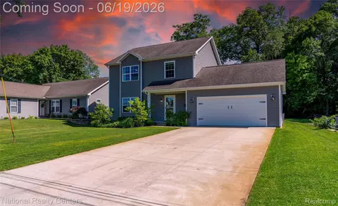 8423 Cascade St, Commerce, MI 48382