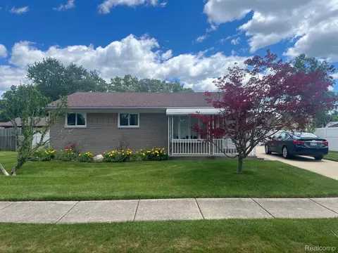 24317 Mount Olive Dr, Brownstown, MI 48134