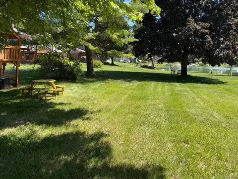 Exterior - 6366 Walker Dr, Troy, MI 48085 photo 5 of 6