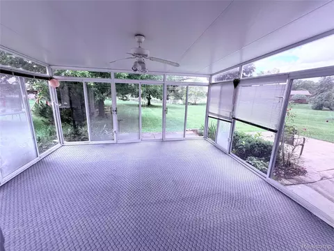 Exterior - 6366 Walker Dr, Troy, MI 48085 photo 6 of 6