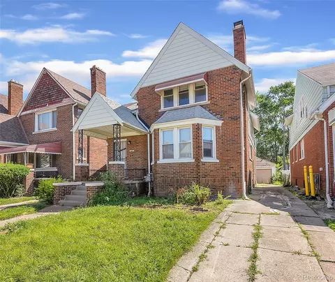 13600 Santa Rosa Dr, Detroit, MI 48238