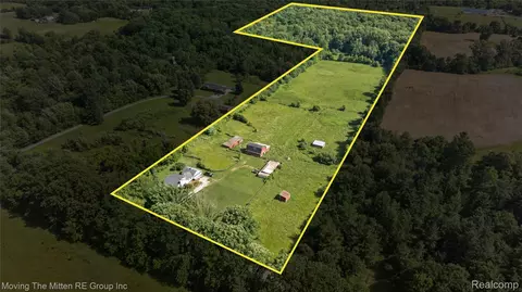6390 Brookville Rd, Salem, MI 48178
