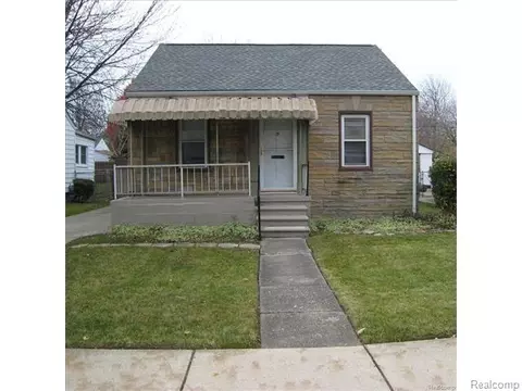 18556 Kenosha St, Harper Woods, MI 48225