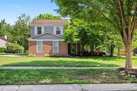 44820 Yorkshire Dr, Novi, MI 48375