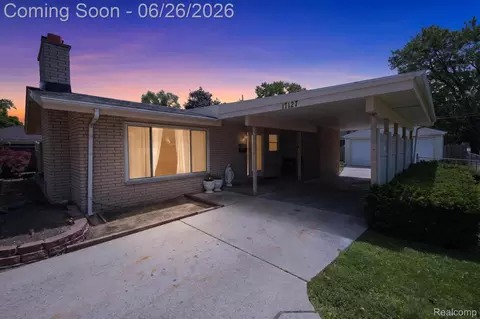 17127 Hamilton Ave, Allen Park, MI 48101