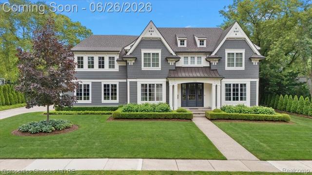 1186 Westwood Dr, Birmingham, MI 48009