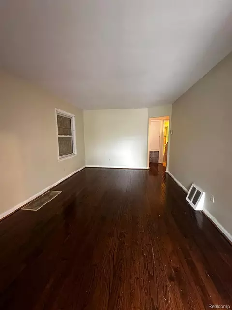 Living - 8687 Farmbrook St, Detroit, MI 48224 photo 2 of 3