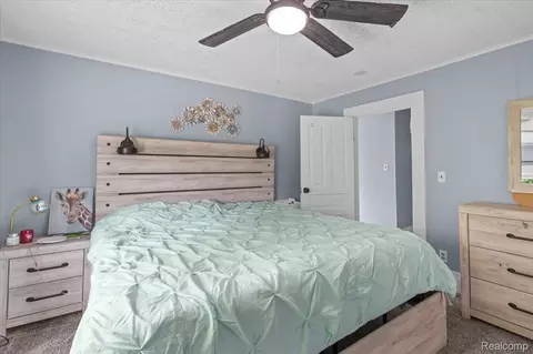 Bedroom - 236 Lynn St, Flushing, MI 48433 photo 4 of 7