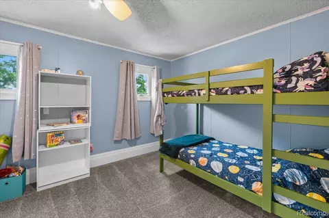 Bedroom - 236 Lynn St, Flushing, MI 48433 photo 5 of 7