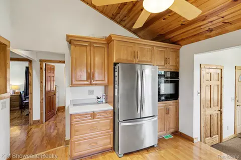 Kitchen - 3585 Clark Rd, Dewitt, MI 48808 photo 2 of 2