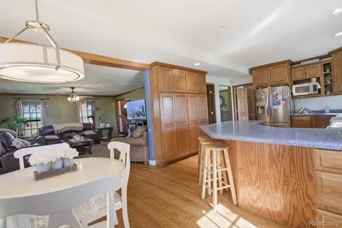 Kitchen - 14104 Carleton West Rd, Exeter, MI 48117 photo 1 of 5