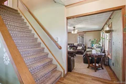 Entry Way - 14104 Carleton West Rd, Exeter, MI 48117 photo 3 of 5