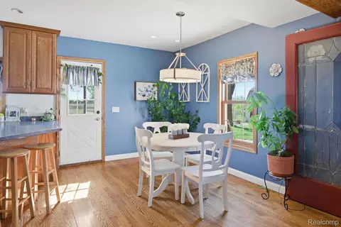 Dining - 14104 Carleton West Rd, Exeter, MI 48117 photo 2 of 5