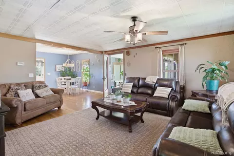 Living - 14104 Carleton West Rd, Exeter, MI 48117 photo 4 of 4