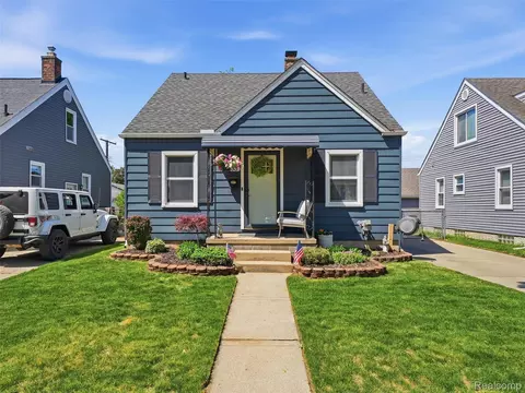 433 Dewey St, Royal Oak, MI 48067