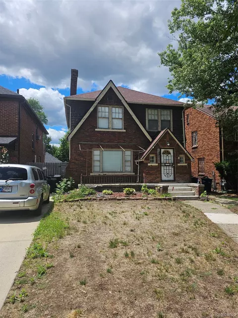 18071 Pennington Dr, Detroit, MI 48221