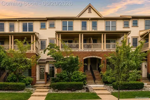50119 Harding St, Canton, MI 48188