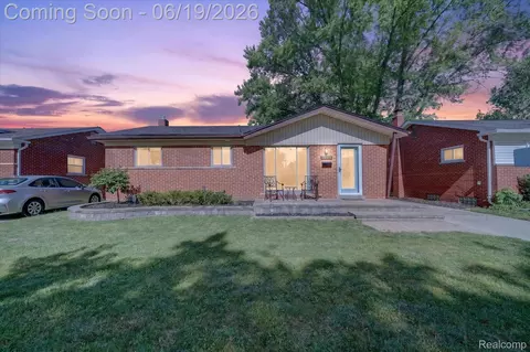 29385 Spoon Ave, Madison Heights, MI 48071