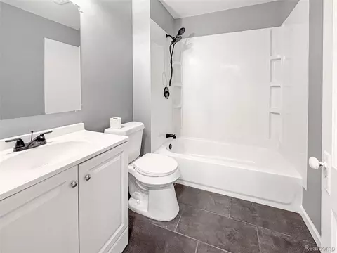 Bath - 1114 Christopher St, Flint, MI 48503 photo 1 of 1