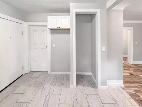 Entry Way - 1114 Christopher St, Flint, MI 48503 photo 1 of 1