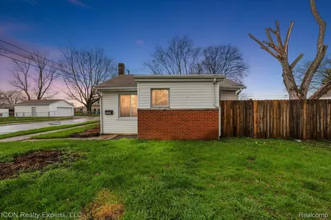 27321 Baldwin Ave, Warren, MI 48092