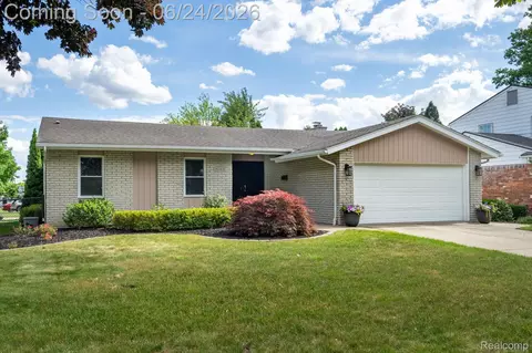 36343 Dardanella St, Livonia, MI 48152