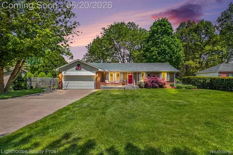 600 6 Mile Rd, Northfield, MI 48189