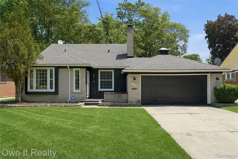 15490 Warwick St, Detroit, MI 48223