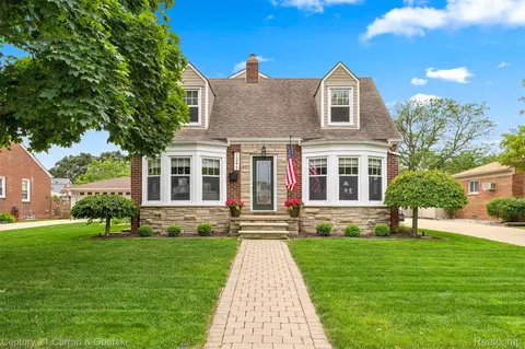 15275 Belmont Ave, Allen Park, MI 48101
