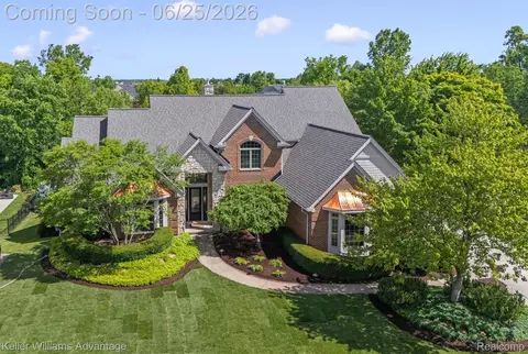 22878 Tree Top Ct, Lyon, MI 48178