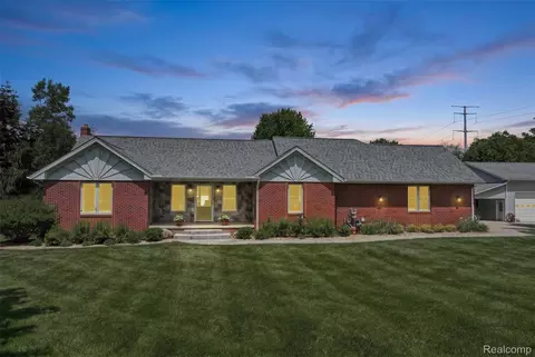 5233 Crawford Rd, Dryden, MI 48428