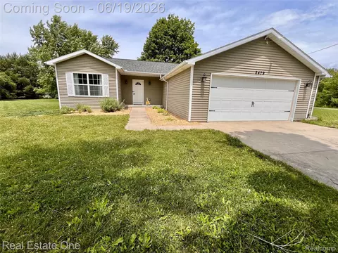 2479 Gibson Rd, Grand Blanc, MI 48439
