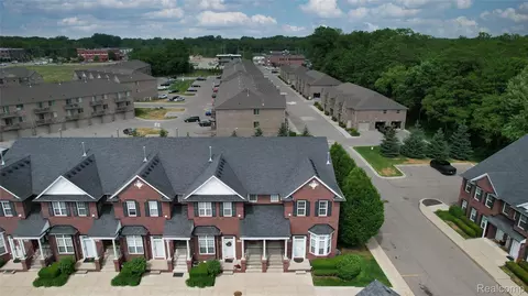 53274 Providence Dr W, Shelby Township, MI 48316