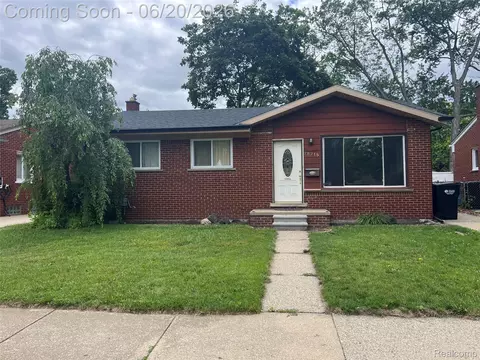 28215 Couzens Ave, Madison Heights, MI 48071