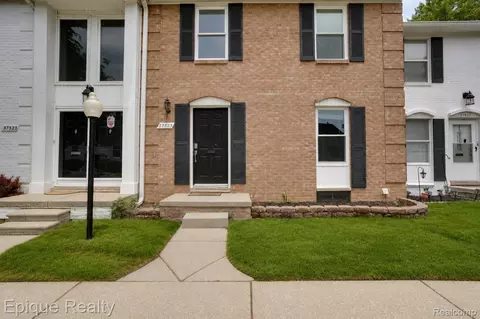 37525 Charter Oaks Blvd, Clinton Township, MI 48036