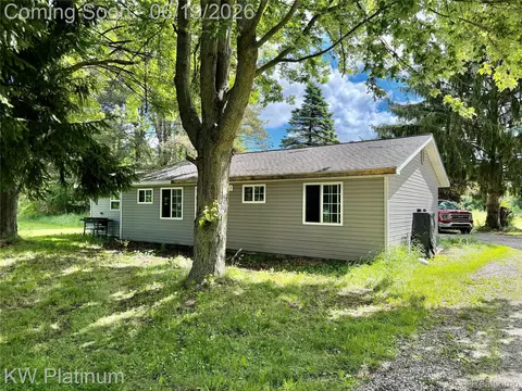 7815 Vincent Rd, Worth, MI 48422