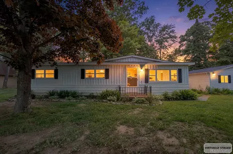 3410 Algonquin Trl, Curtis, MI 48737