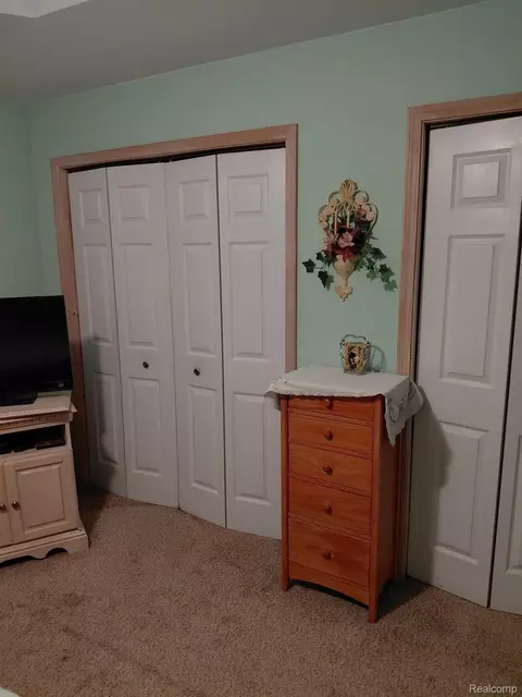 Bedroom - 4405 S Hemlock Rd, Centerville, MI 49621 photo 2 of 4