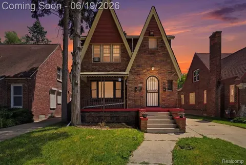 13572 Saint Marys St, Detroit, MI 48227