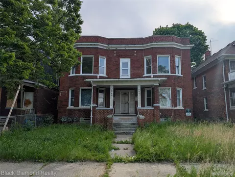 3049 Montclair St, Detroit, MI 48214